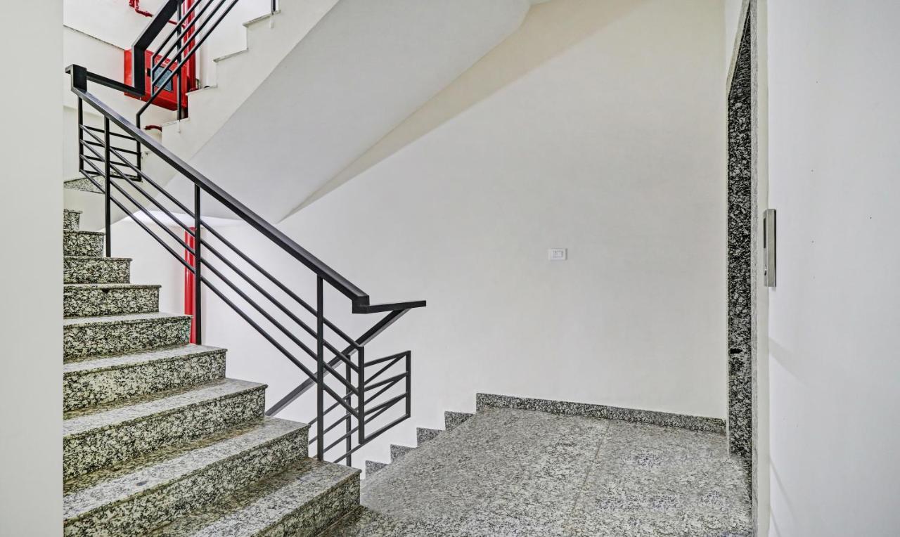 Treebo Kamron Regency Sector 80 Hotel Mohali Exterior photo